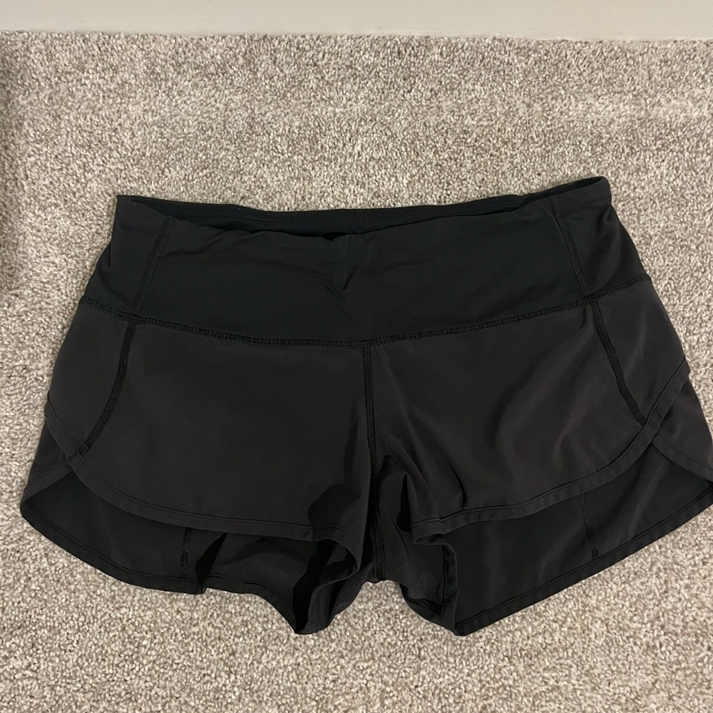 Lululemon, Speed Up Low-Rise Lined Short 2.5", Size 6, Black